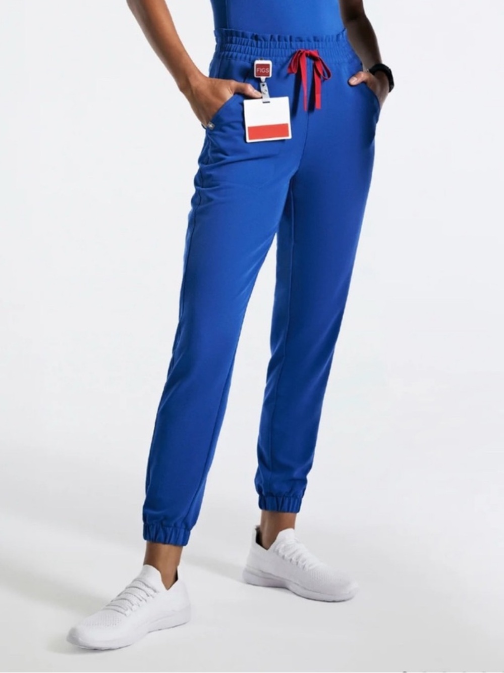 Figs Scrub SET in Winning Blue - Catarina Top and Regina HR Joggers